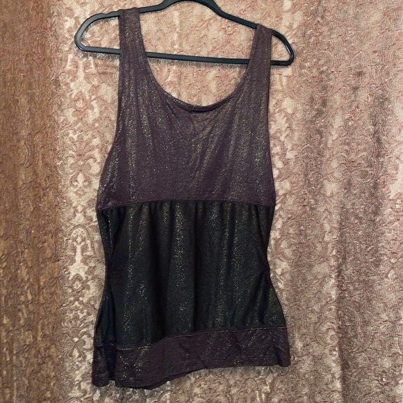 NWT Women's Shimmering Tank Top. Size XL - Picture 2 of 5